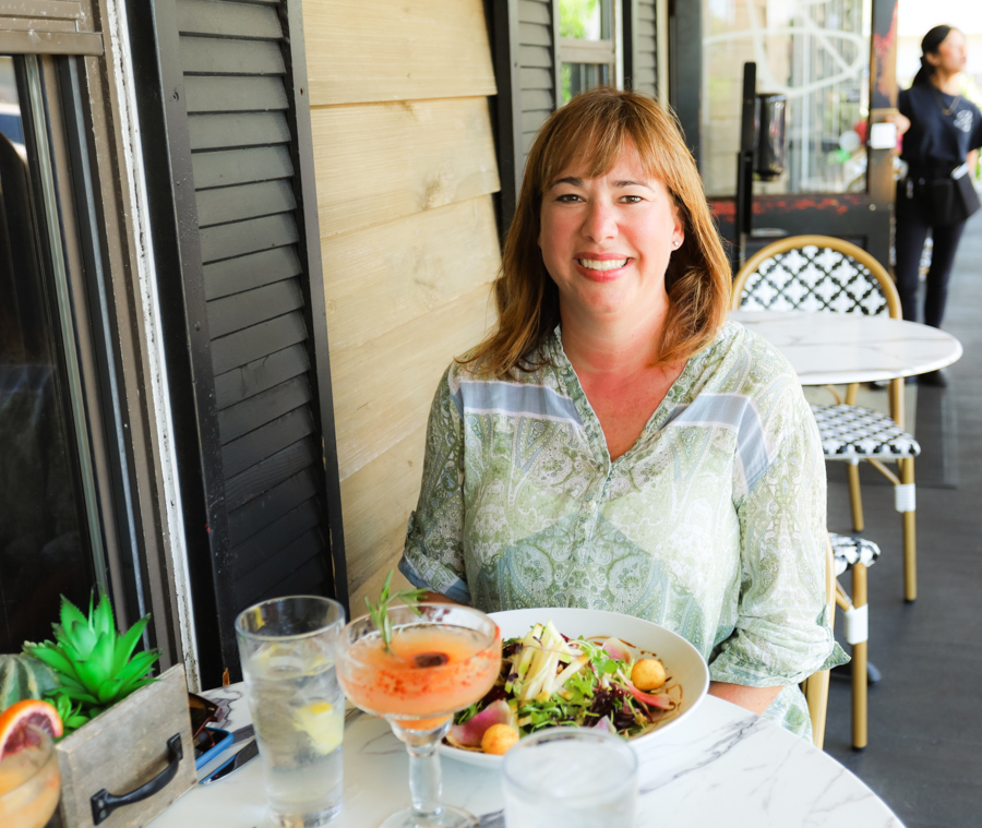 photo of Elizabeth Williams the woman who started the Pensacola Foodie Facebook page 