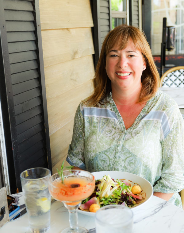 photo of Elizabeth Williams the woman who started the Pensacola Foodie Facebook page